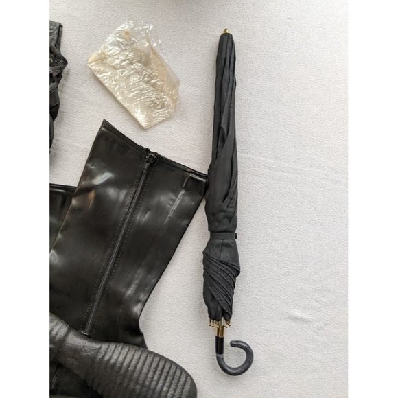 Vintage 50s Totes Rain Tapestry Carrying Case Umbrella Bonnet Galoshes Jacket - Picture 8 of 13